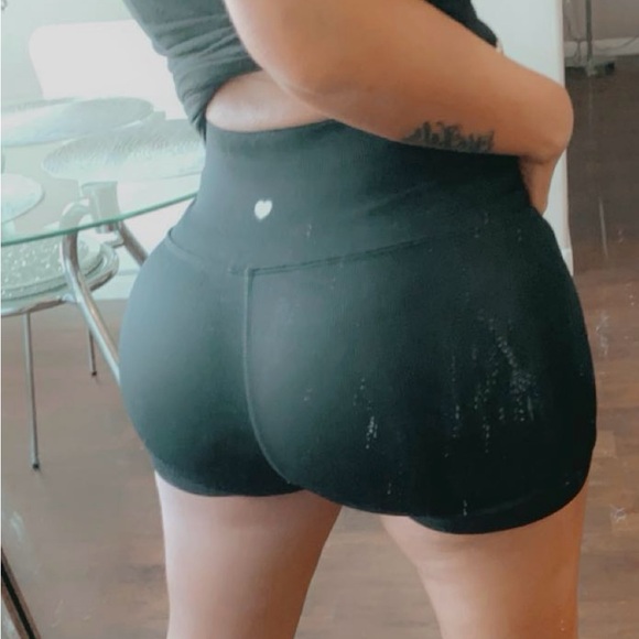 Love Victoria’s Secret pink workout shorts - Picture 4 of 4